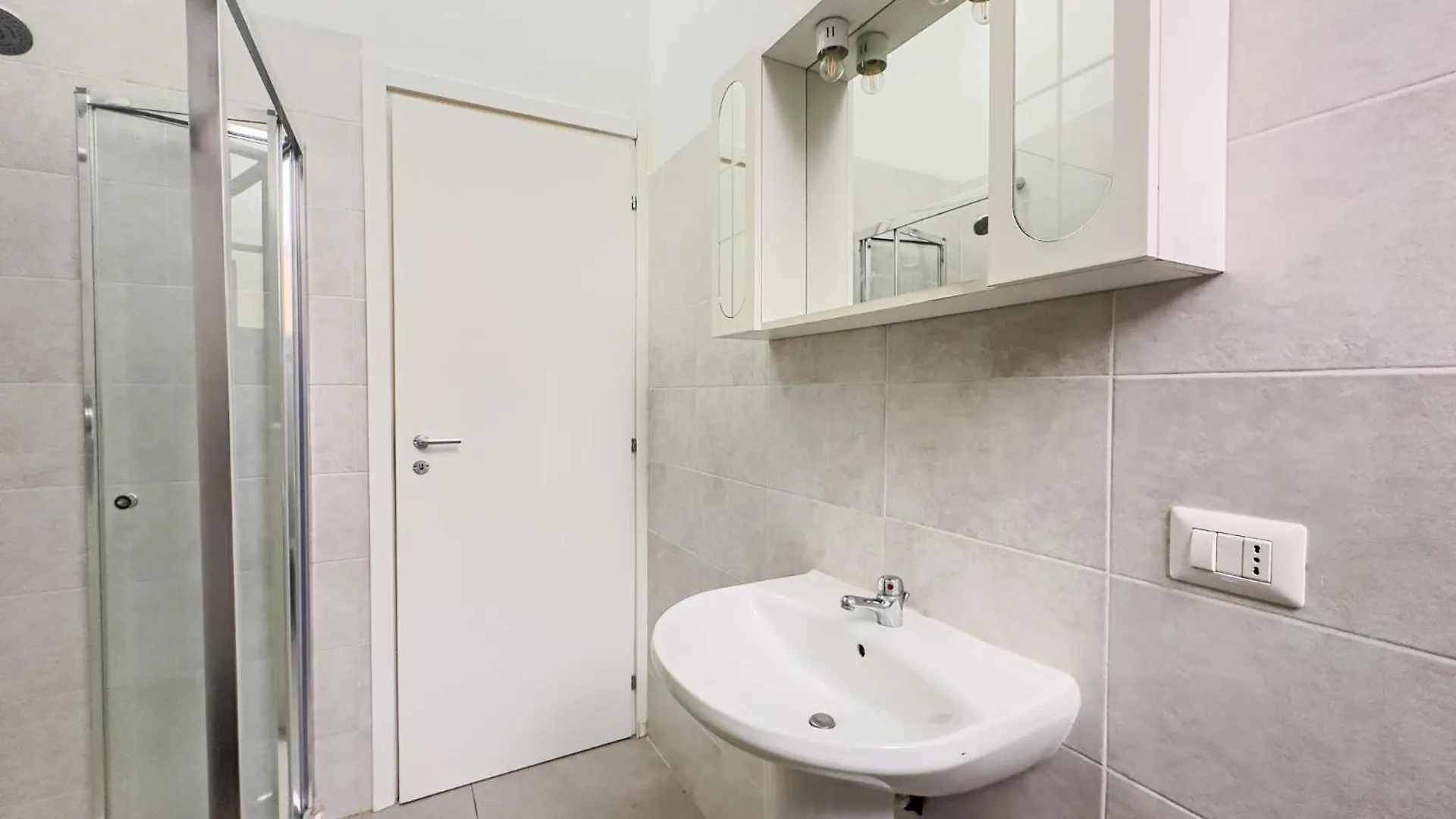Free Parking Navigli Urban Retreat Apartamento Milão